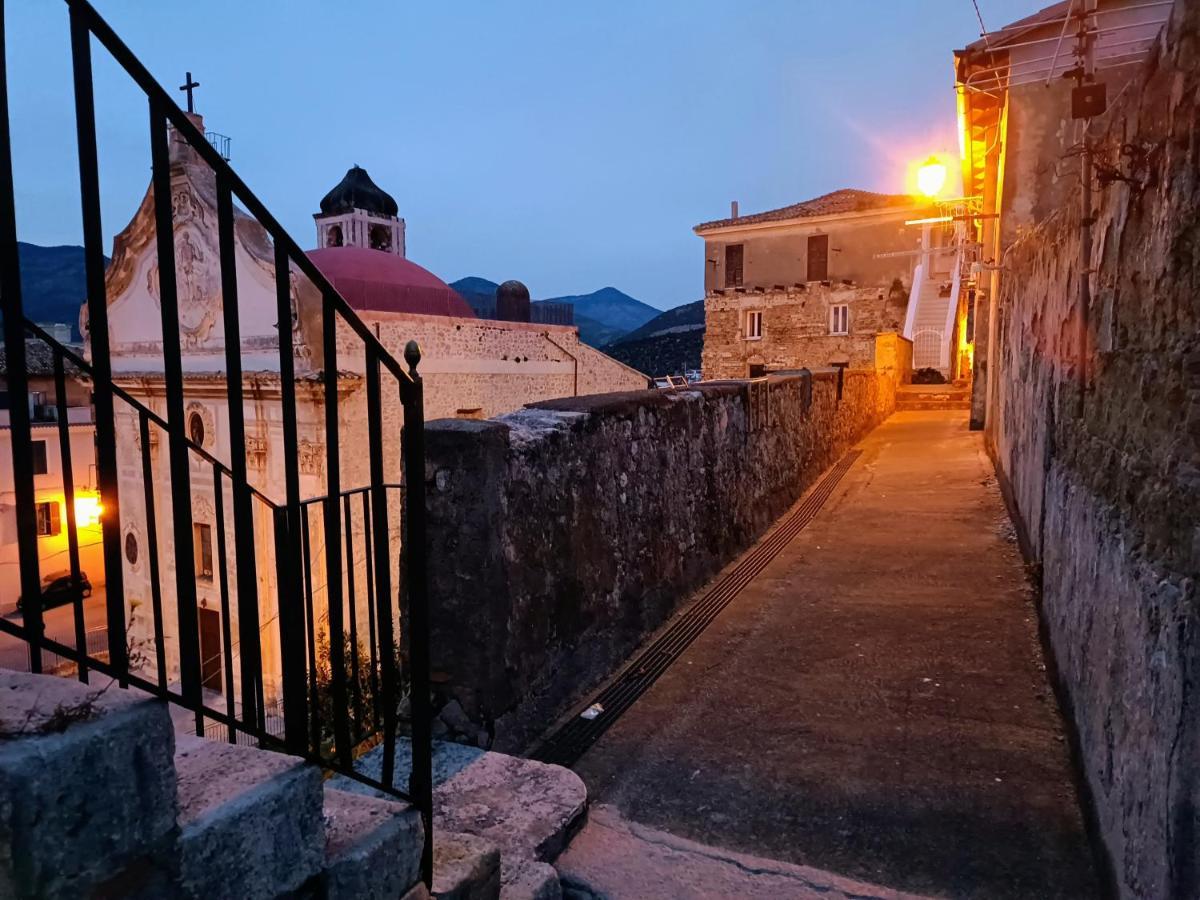 La Casetta Nelle Mura * Terracina